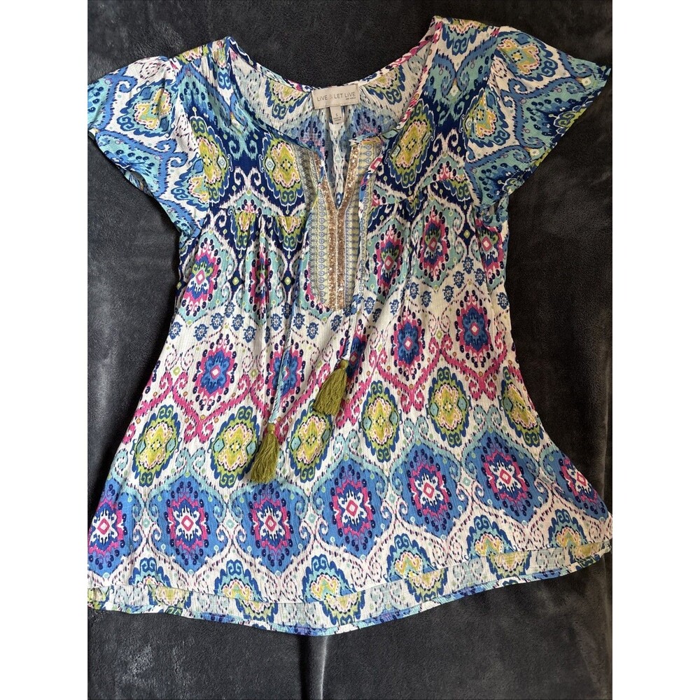 #90 One World live and let live Women’s Boho Short Sleeve Tee T-Shirt Size S